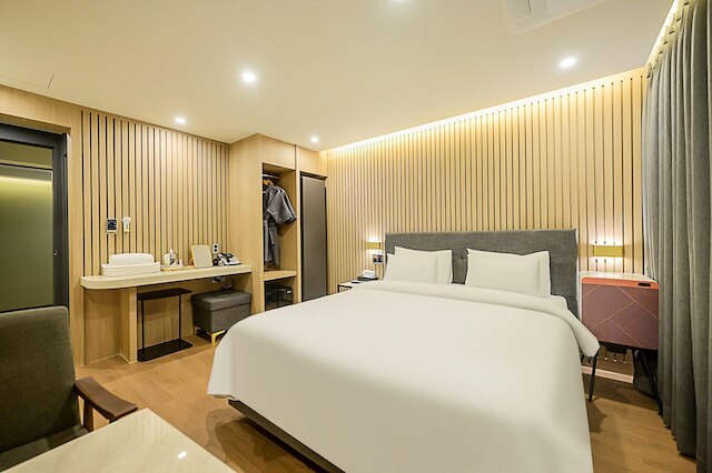 Mokpo H Avenue Hotel Peace Plaza