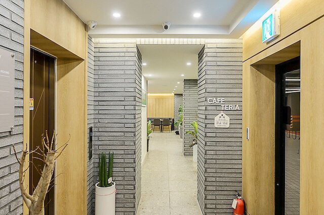 Mokpo H Avenue Hotel Peace Plaza