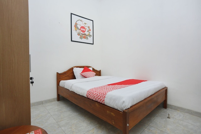 OYO 634 エルガ サストロ イン シャリア