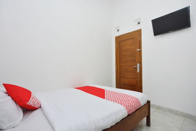 OYO 634 エルガ サストロ イン シャリア