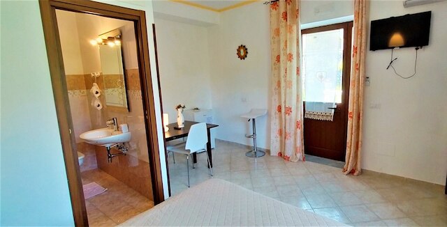 トラモンティ カウントリーサイド ヴィラ ウィズ ジャクージ アンド ガーデン