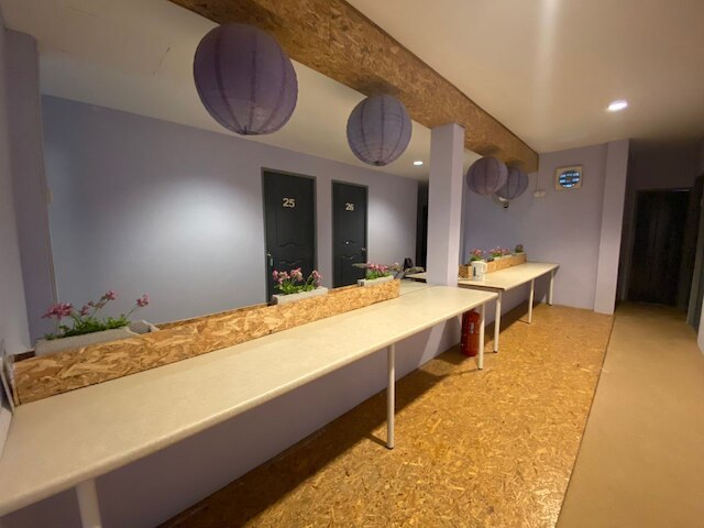 チェックイン エクスプレス クチン