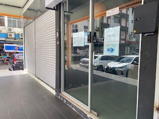 チェックイン エクスプレス クチン