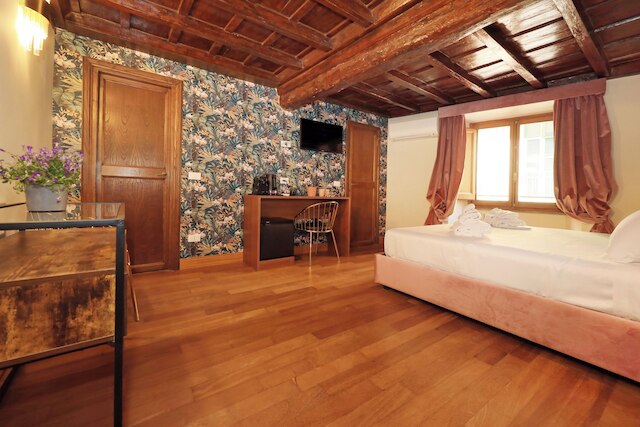 ゴールデン パンテオン ルームズ