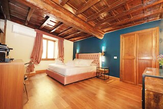 ゴールデン パンテオン ルームズ