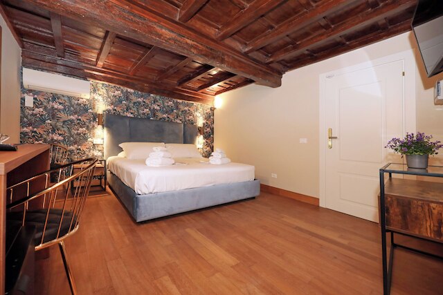 ゴールデン パンテオン ルームズ