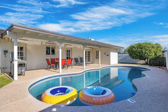 パッターズ パラダイス バイ アバンステイ セントラル ロケーション + プライベートプール