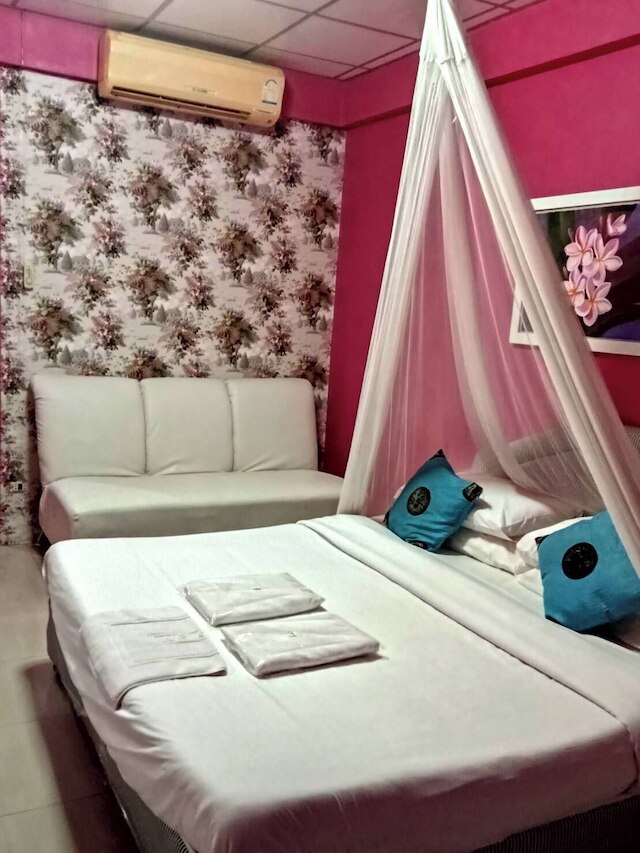 バーン スッド ソイ レジデンス 1