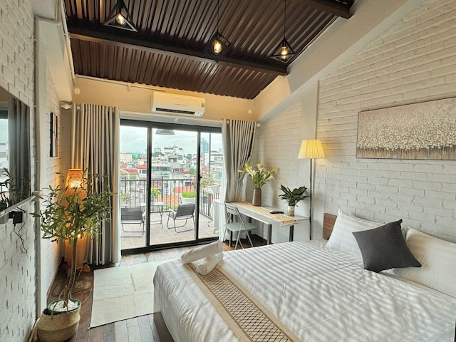 ザ リトル ハノイ