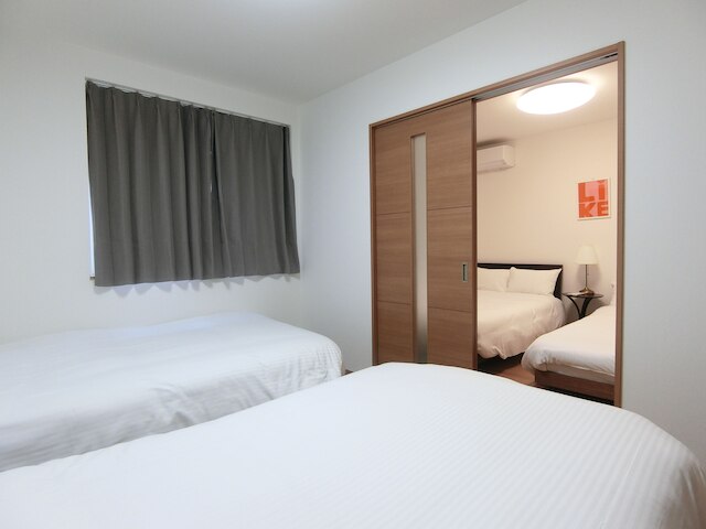 eRapos House Imamiya