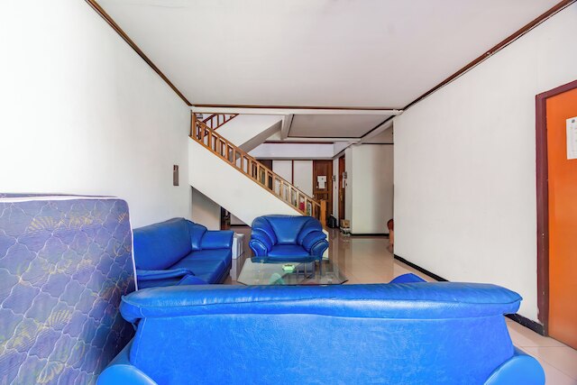 OYO ライフ 93978 ウィスマ ホームステイ シャリア