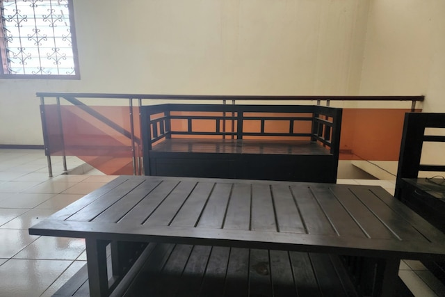 OYO ライフ 93979 グベン ホームステイ シャリア