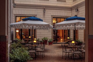 ロッコ フォルテ ハウス ヴィア マンゾーニ ミラン