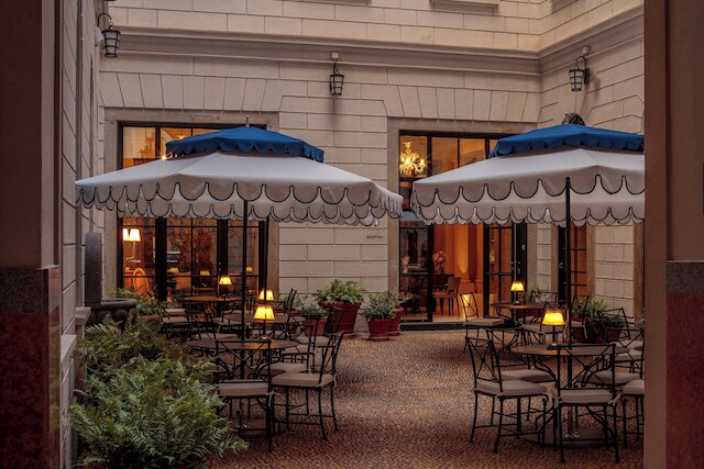 ロッコ フォルテ ハウス ヴィア マンゾーニ ミラン