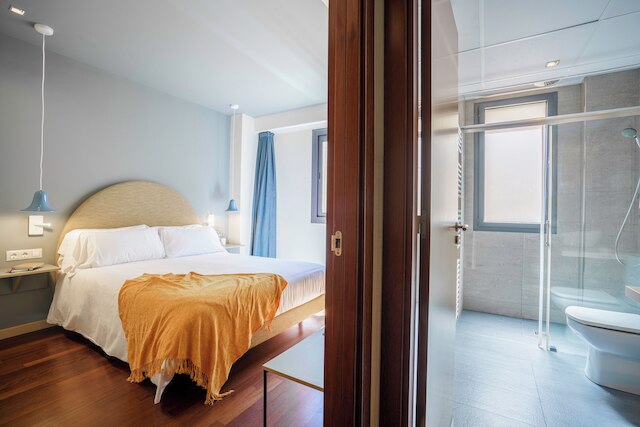 アスパシオス ディアゴナル アート