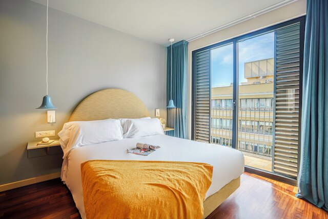 アスパシオス ディアゴナル アート