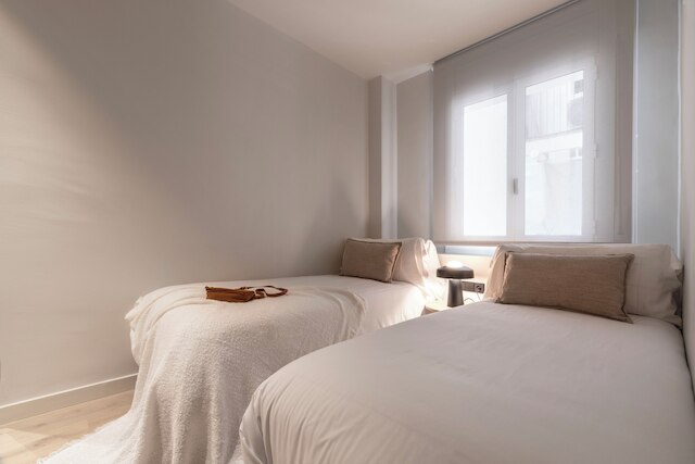 アリーボ アパートメンツ