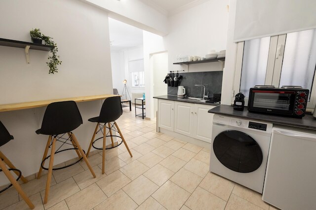 フェドラス リビング アテネ スタジオ パリ