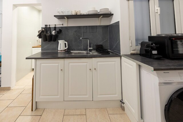 フェドラス リビング アテネ スタジオ パリ