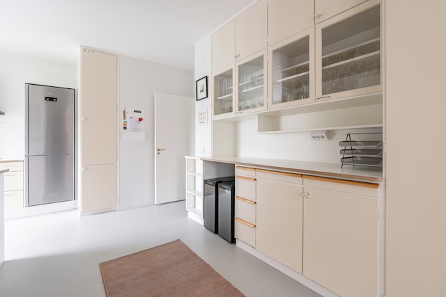 スペーシャス 3ベッドルーム アパートメント イン カレヴァ