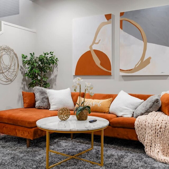 ラグジュアリアス 8 ベッド リトリート ステート オブ ザ アート シアター