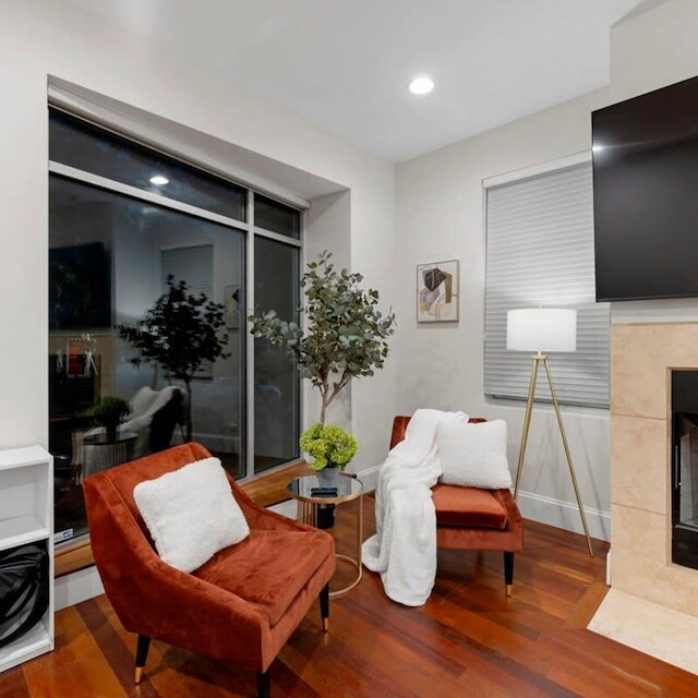 ラグジュアリアス 8 ベッド リトリート ステート オブ ザ アート シアター