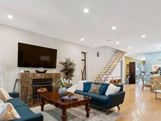 ゼン オアシス オブ エレガンス エクスパンシブ エグゼクティブホーム