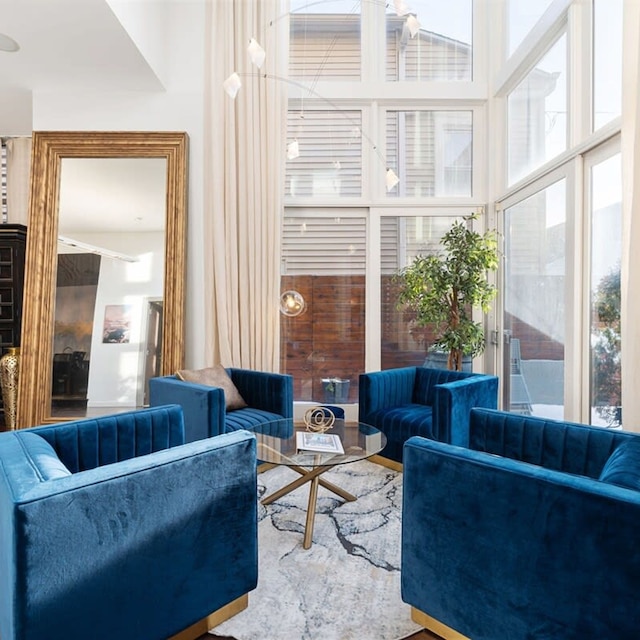 5ベッドルーム 5バスルーム アーキテクチャルエステート-シアター ジム ルーフトップ