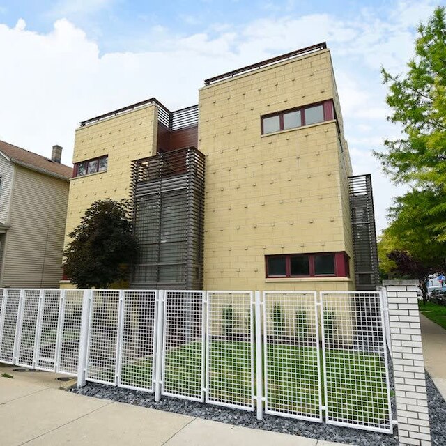 5ベッドルーム 5バスルーム アーキテクチャルエステート-シアター ジム ルーフトップ