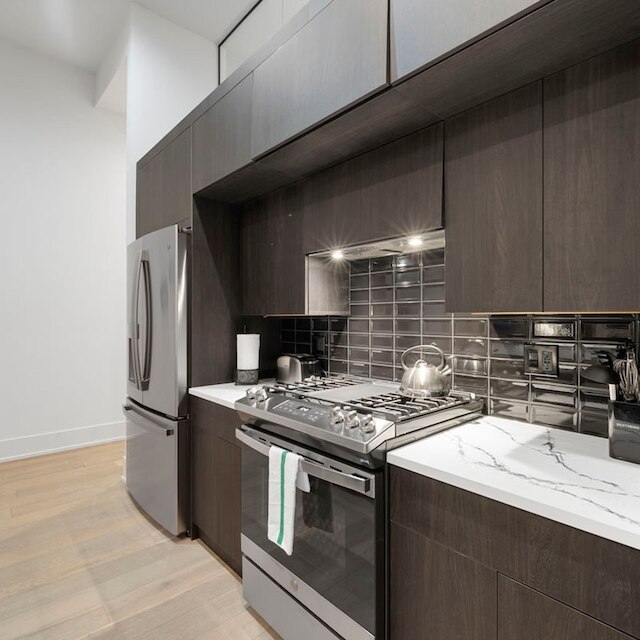 シック リバーノース コンドミニアム 2ベッドルーム 2バスルーム ウィズ プライベートバルコニー