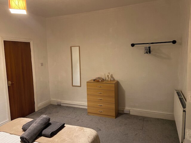 リマーカブル 3-ベッド ハウス イン リバプール