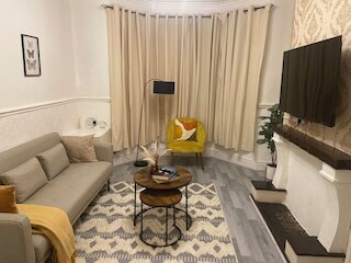 リマーカブル 3-ベッド ハウス イン リバプール