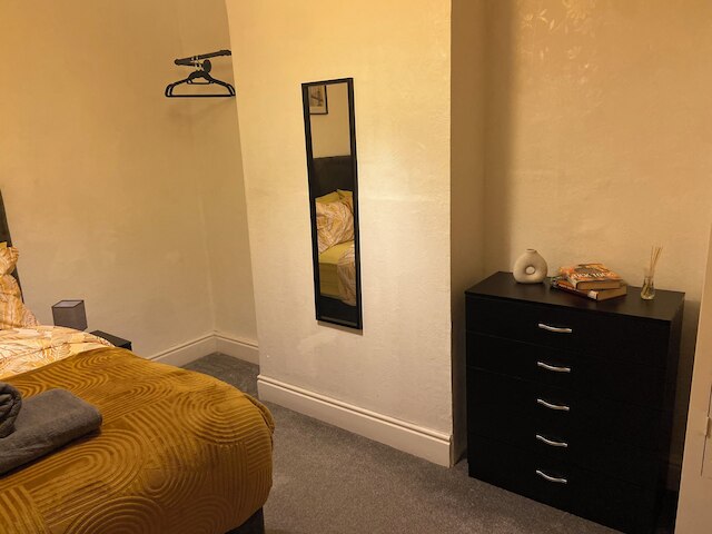 リマーカブル 3-ベッド ハウス イン リバプール