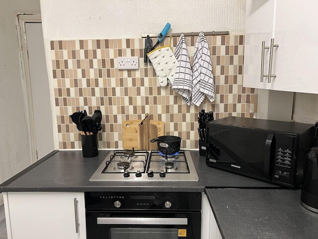 リマーカブル 3-ベッド ハウス イン リバプール