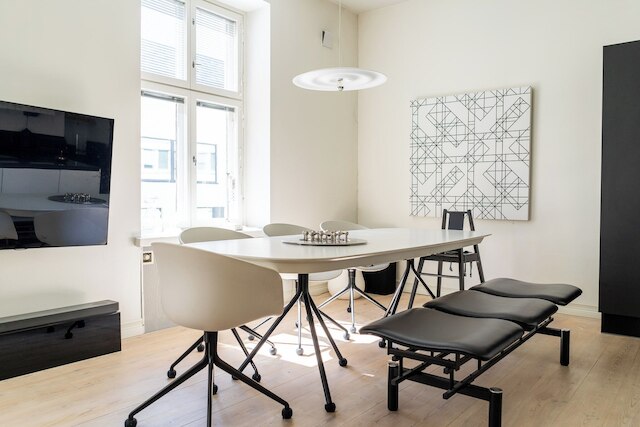 スタンニング ダウンタウン リトリート