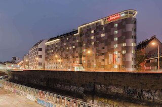 ハンプトン バイ ヒルトン ビエナ シティ ウエスト