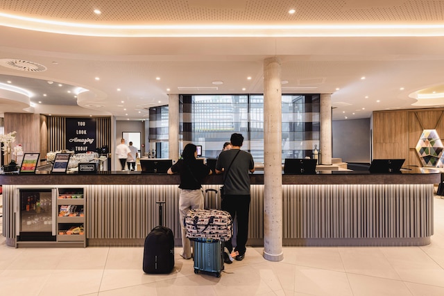 ハンプトン バイ ヒルトン ビエナ シティ ウエスト