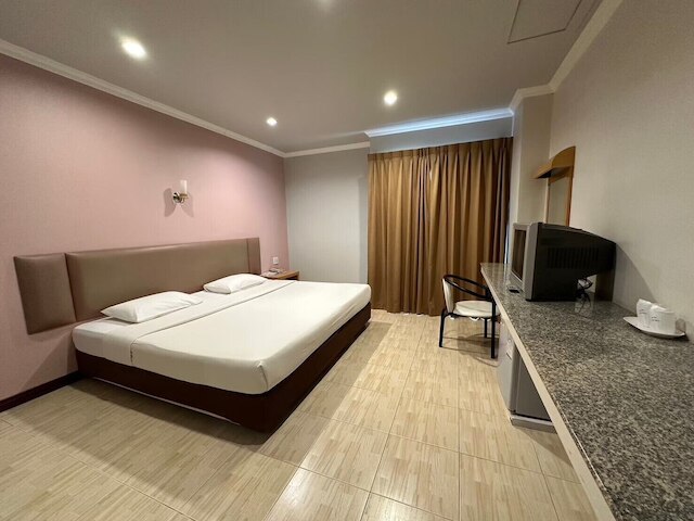 ラタナビュー ホテル