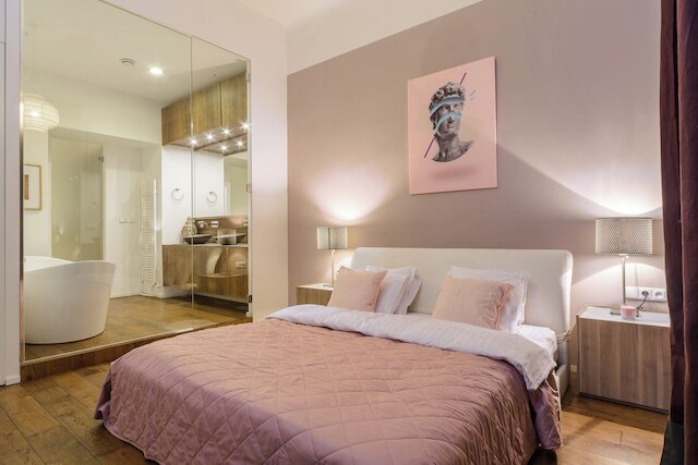 ノヴィー スミーホフ ニア アパートメント