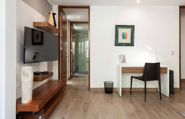 デパルタメント エクスクルシーボ エン ポランコ