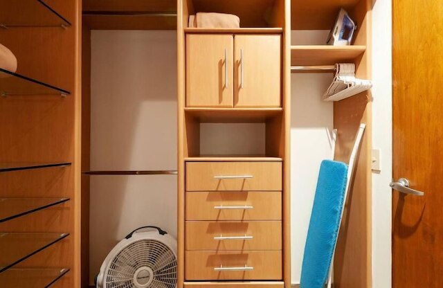 デパルタメント エクスクルシーボ エン ポランコ