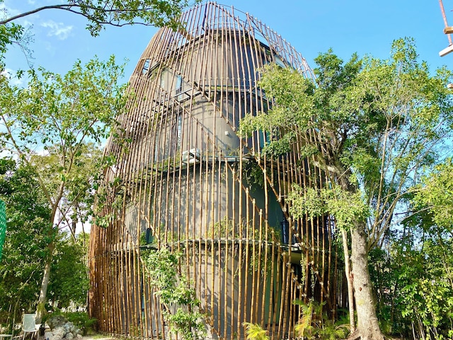 ヌーム バイ アンディアニ トラベル