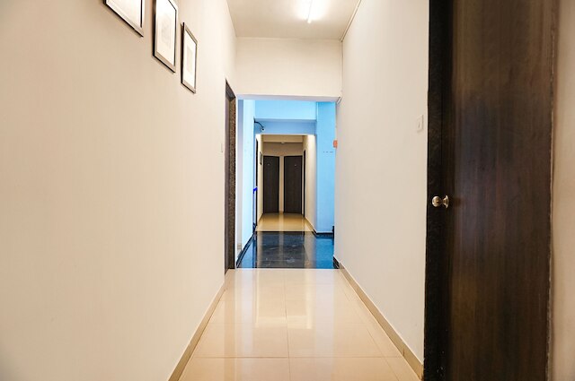 ファブホテル アウラ ホームズ