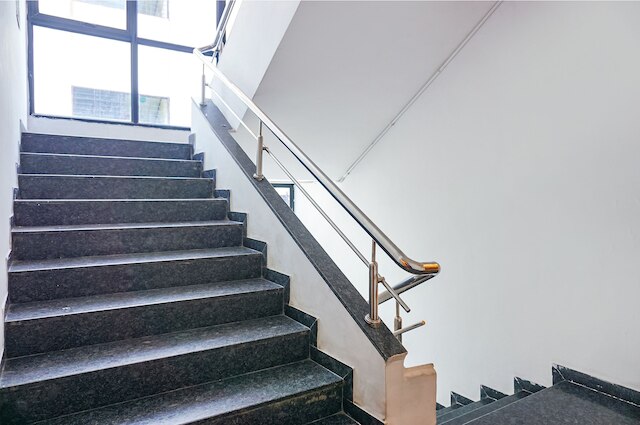 ファブホテル アウラ ホームズ