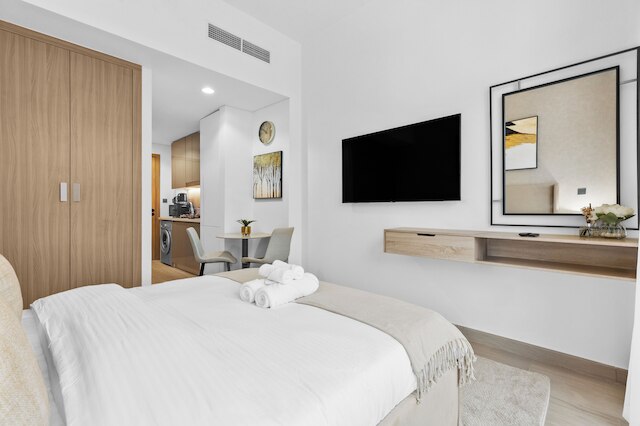 ウェーブズ - アジジ リビエラ ビルディング 25 コージースタジオ ウィズ バルコニー