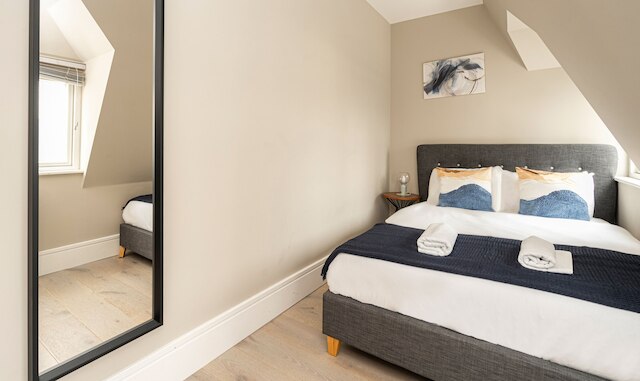 スーパーブ アパートメンツ オポジット エッジウェア ロード ステーション