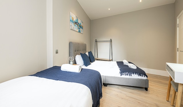 スーパーブ アパートメンツ オポジット エッジウェア ロード ステーション