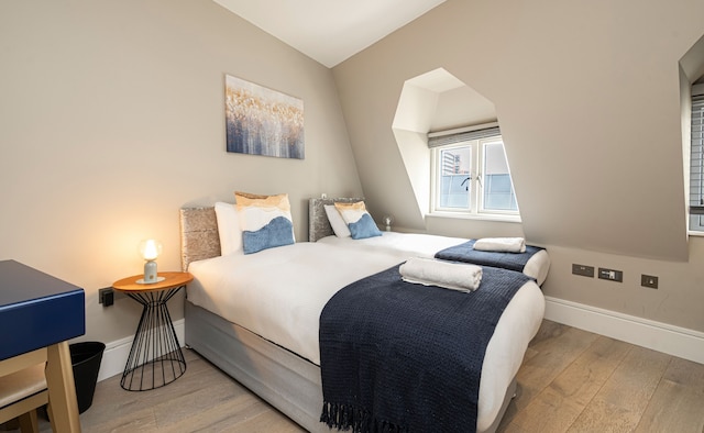 スーパーブ アパートメンツ オポジット エッジウェア ロード ステーション