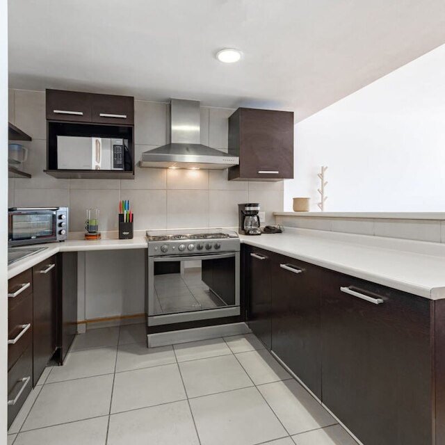 ホワイト エレファント - モダン 3 ベッドルーム アパート イン ポランコ