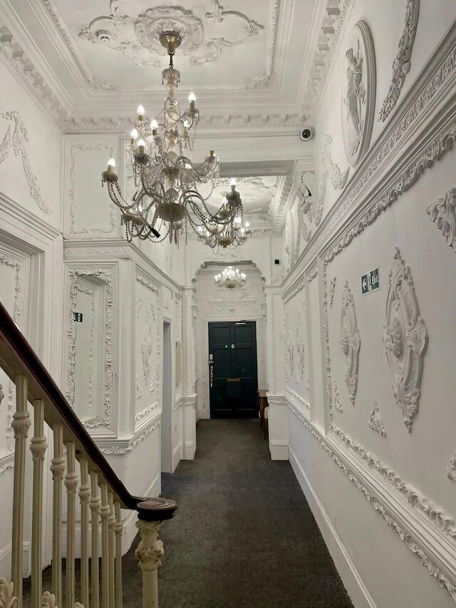 モダン スタジオ クローズ トゥ ハイド パーク